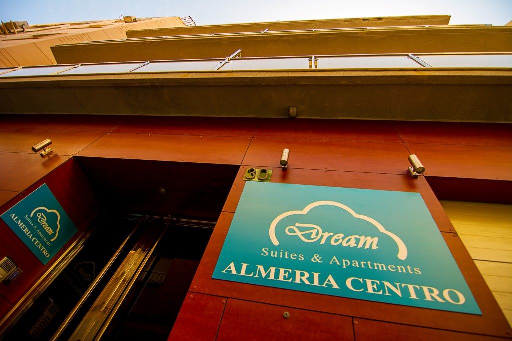 Dream Suites And Apartments Almeria Centro מראה חיצוני תמונה