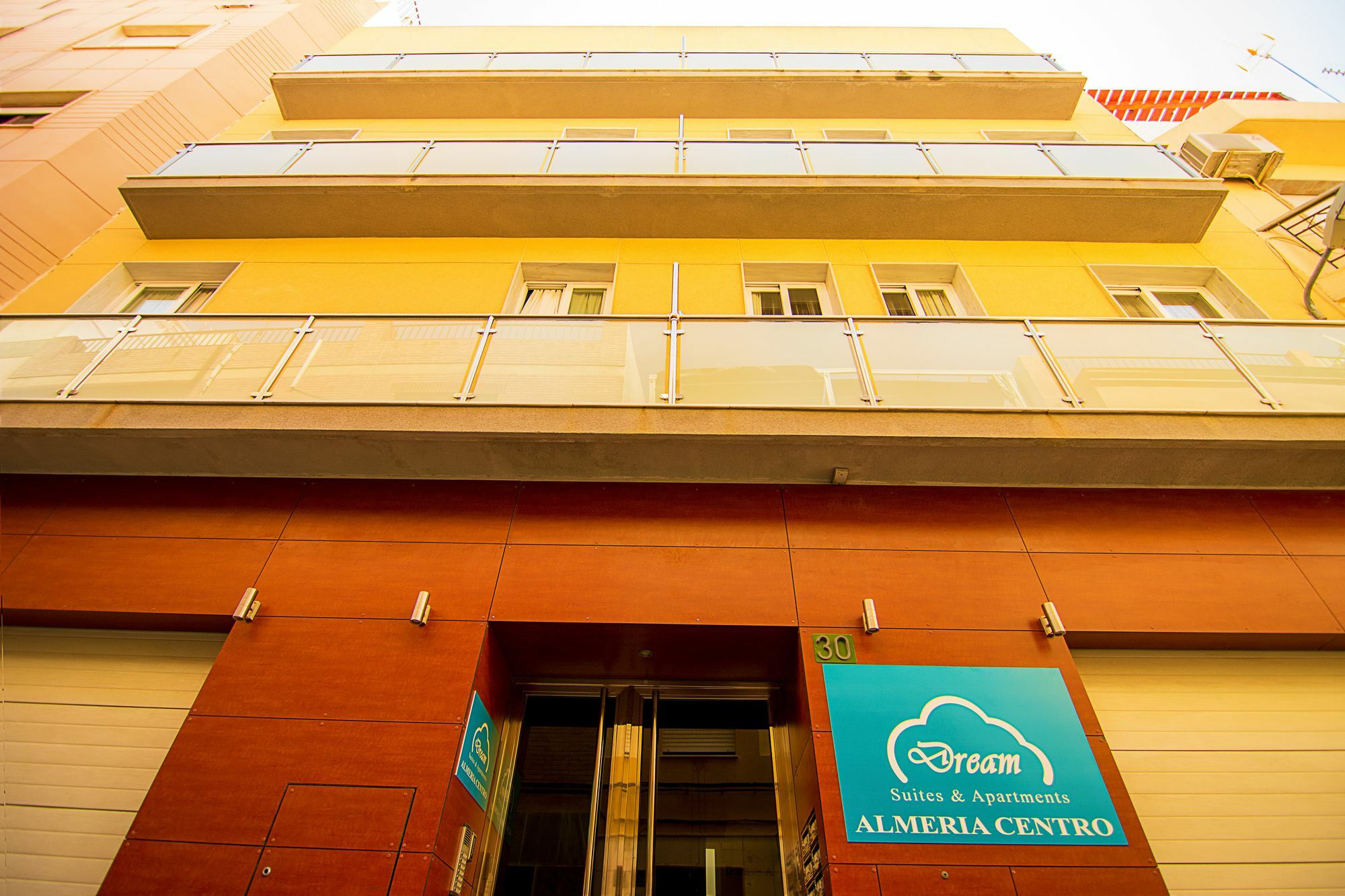 Dream Suites And Apartments Almeria Centro מראה חיצוני תמונה